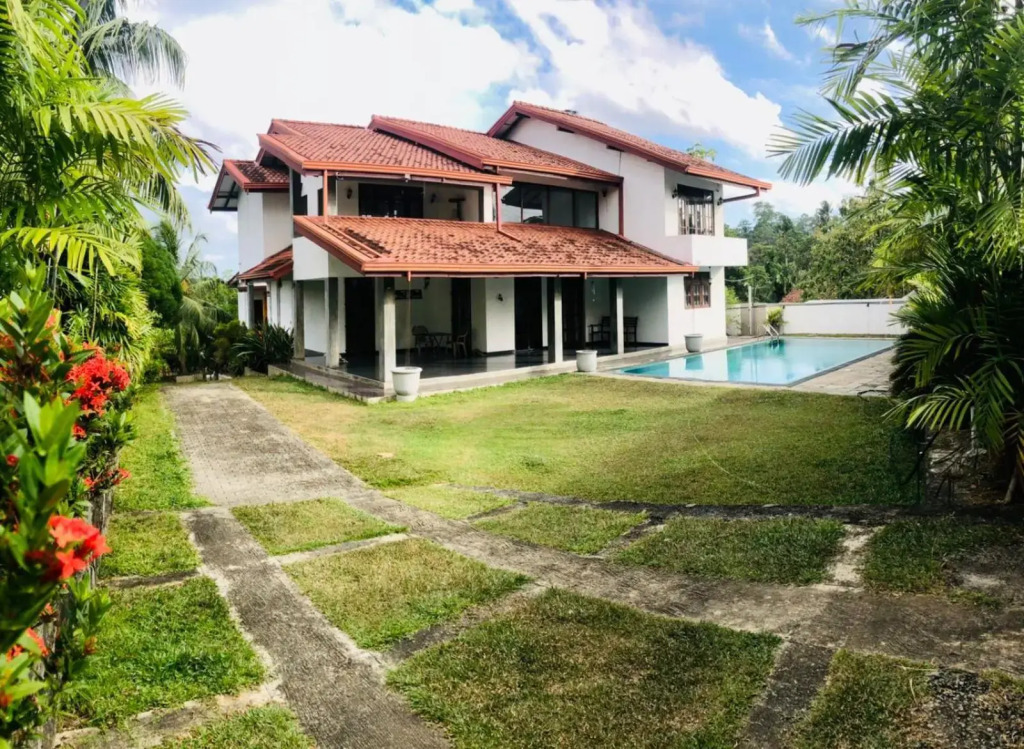 Villa 42