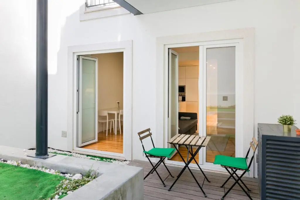 Senhora do Monte Apartment 2(esq) with Outdoor Space