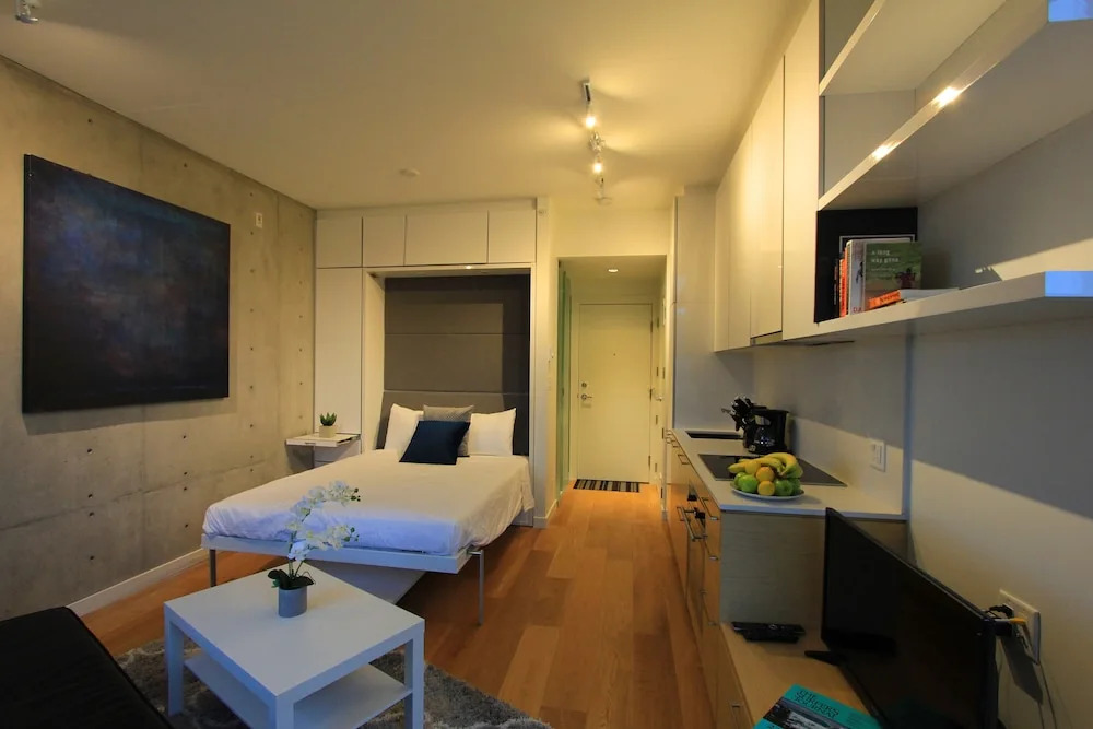 The Janion by Victoria Royal Vacations