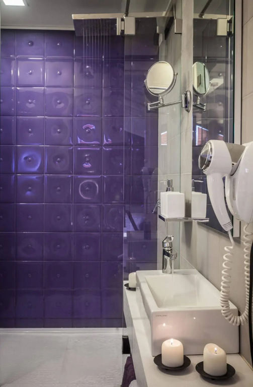 Neverfull Boutique Hotel