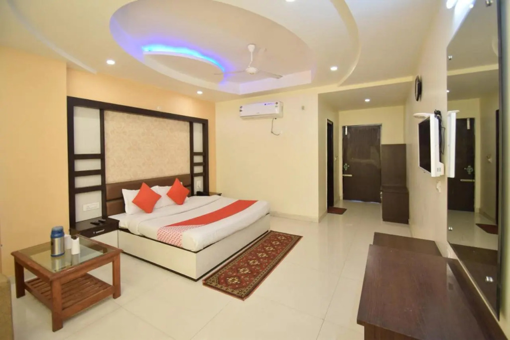 OYO 4690 Hotel Kanta International