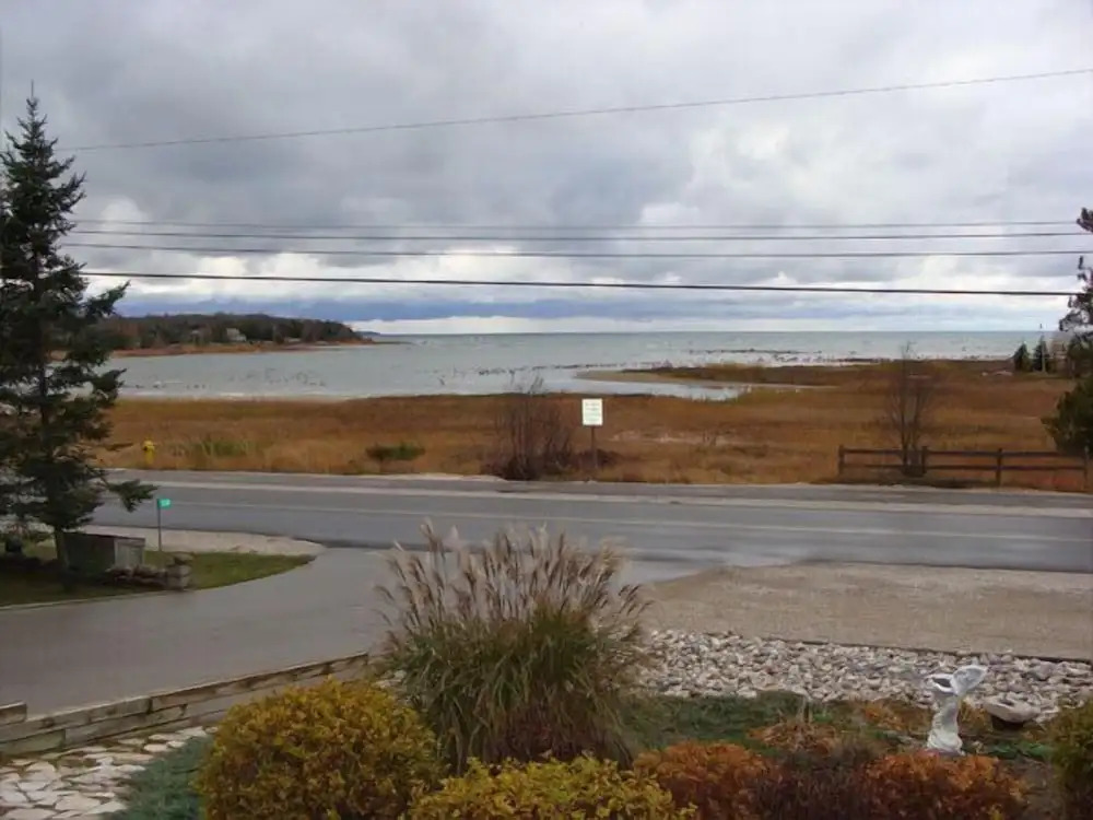 Windspire Inn