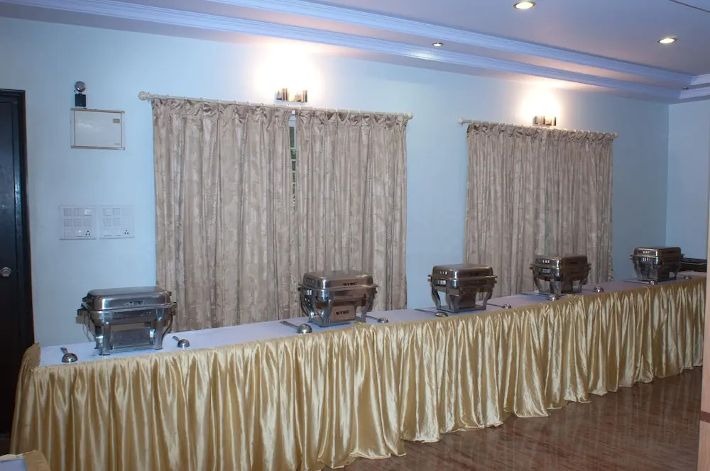 Anand Sagar Inn
