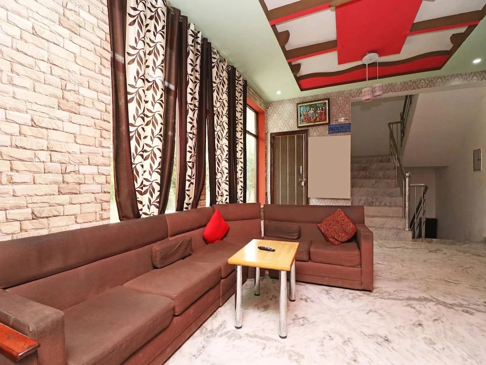Hotel Lakshya Palace by OYO Rooms