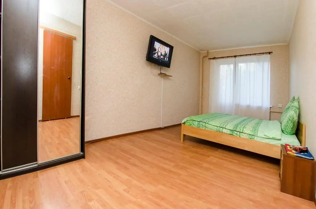 VIP Apartment on 14 Vidradnyi Avenue