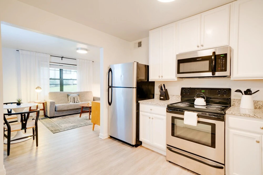 Contemporary Condo Minutes To Downtown Gulch