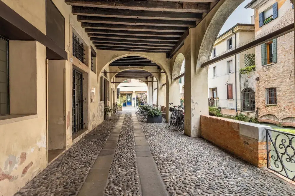 Buranelli  33