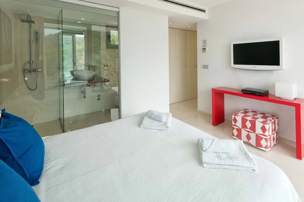Villa Vadella by Eivillas