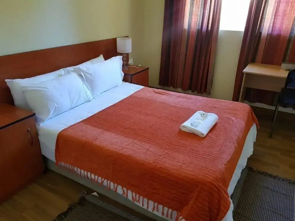 Sundown Inn