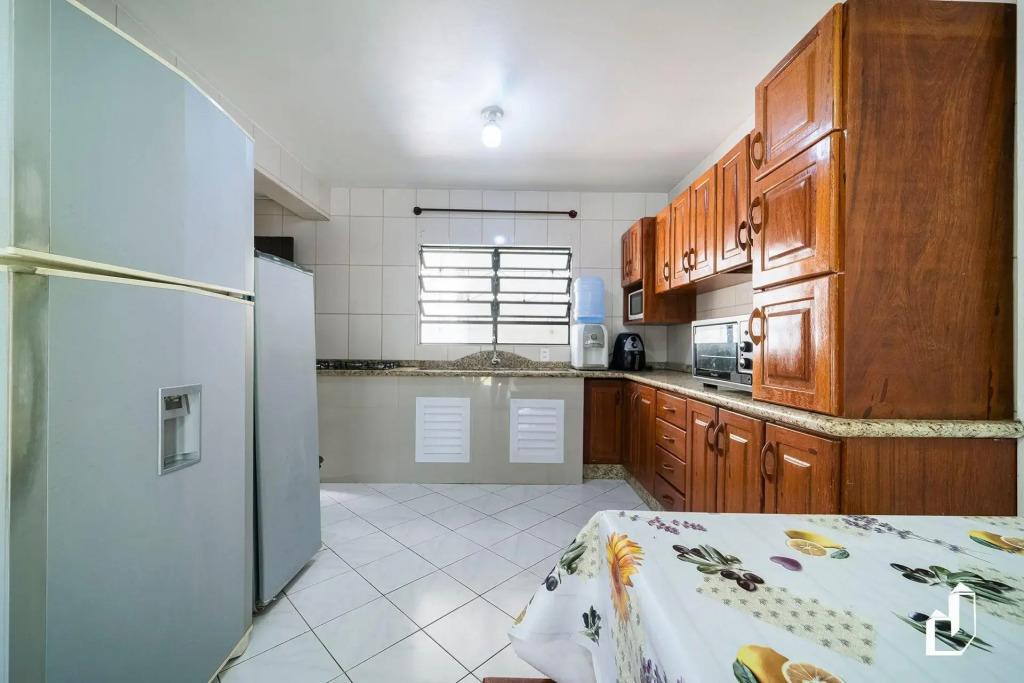 Casa 30m da praia · 10 pessoas · Berço · Sinuca