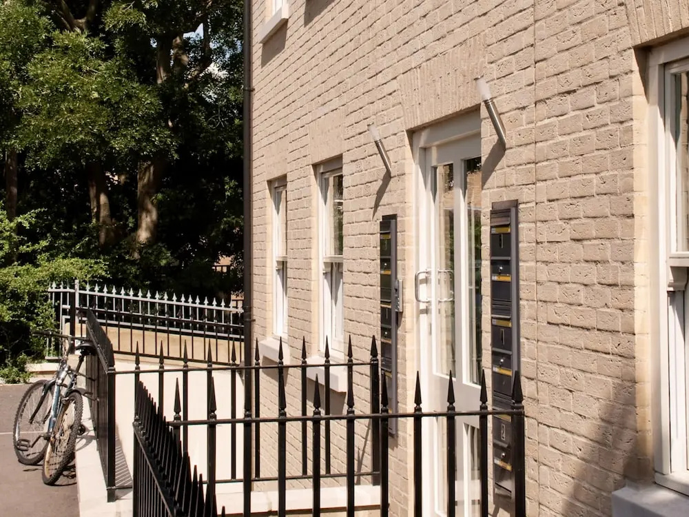 Your Space Apartments - Manor House