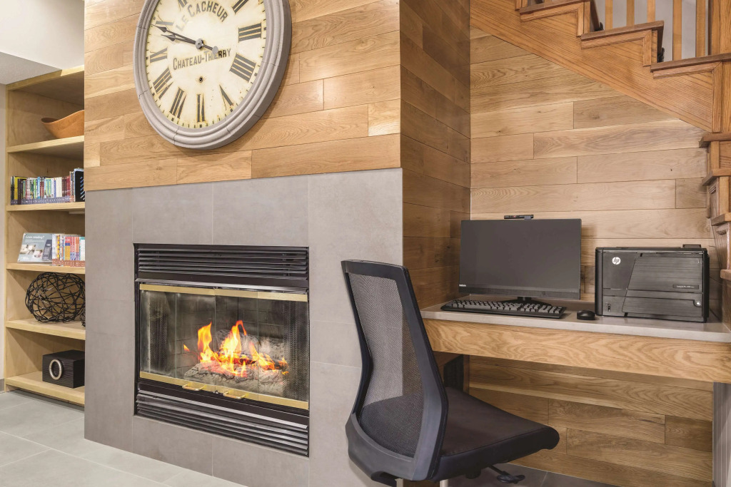 Country Inn & Suites by Radisson, Big Flats , NY