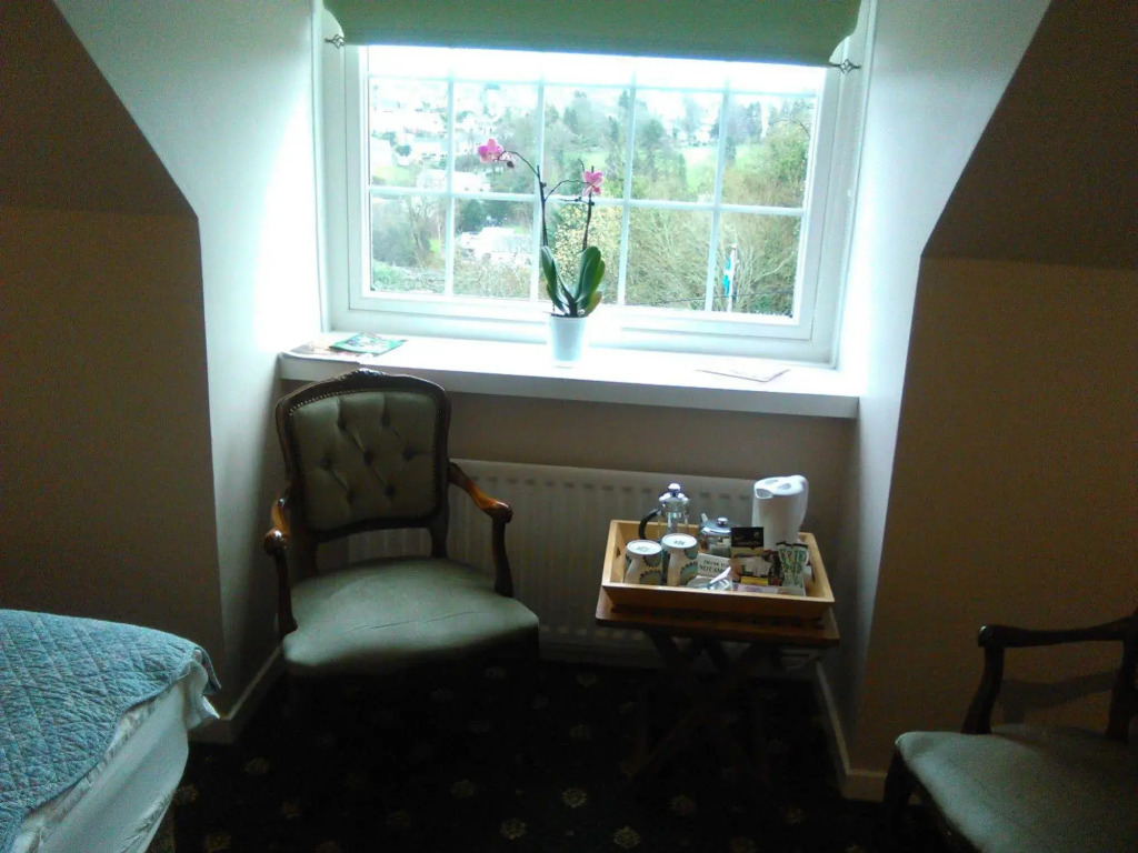 Meadhon Guest House