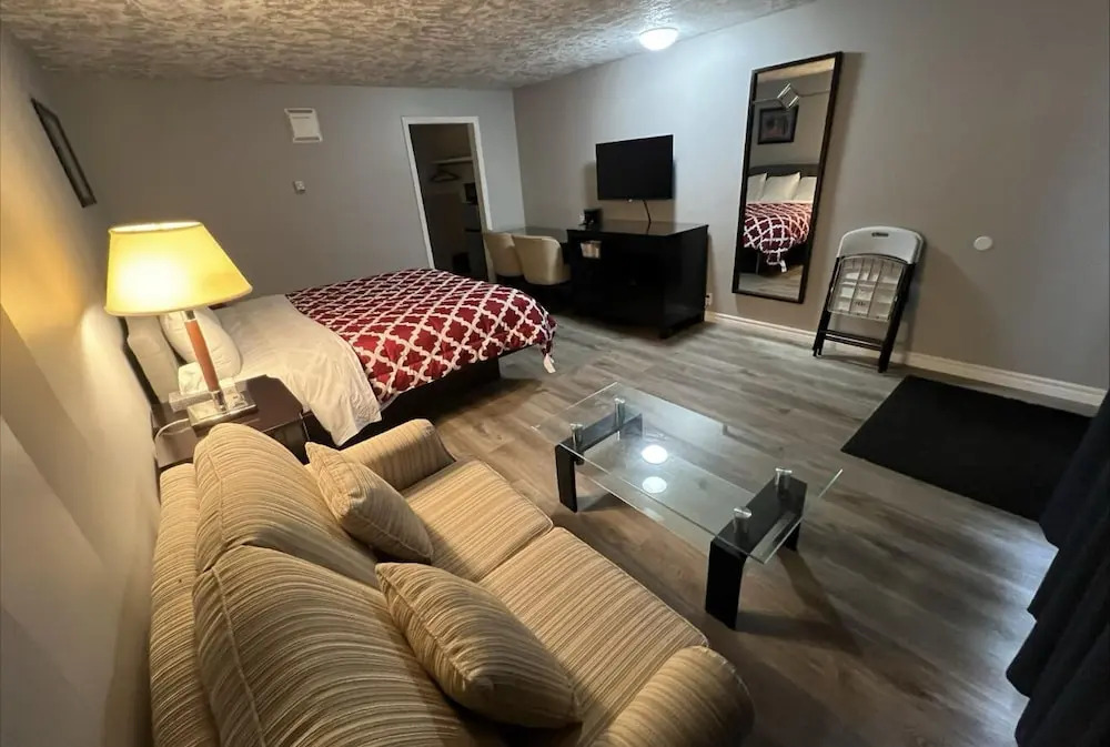 Choice Inn by the falls