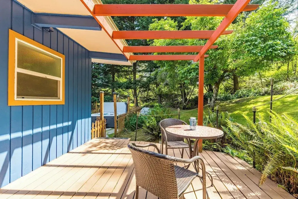 Mid-century Beach Cabin by Avantstay Walk to Beach