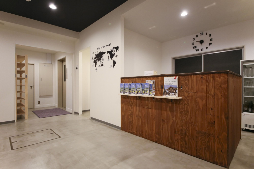 Roots Hostel