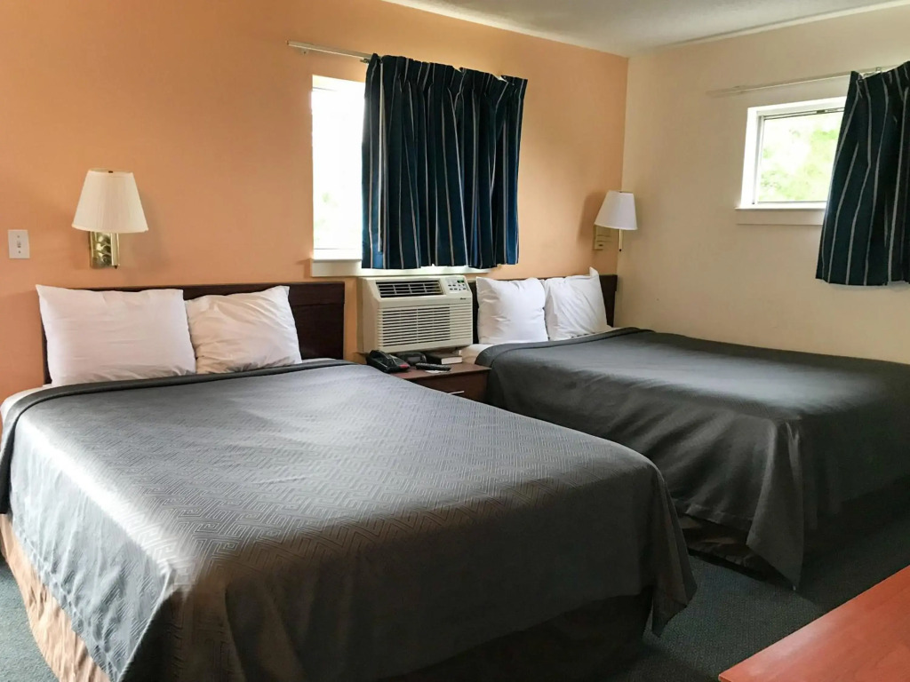 Studio 6 Extended Stay - Fayetteville, NC - Fort Liberty Area