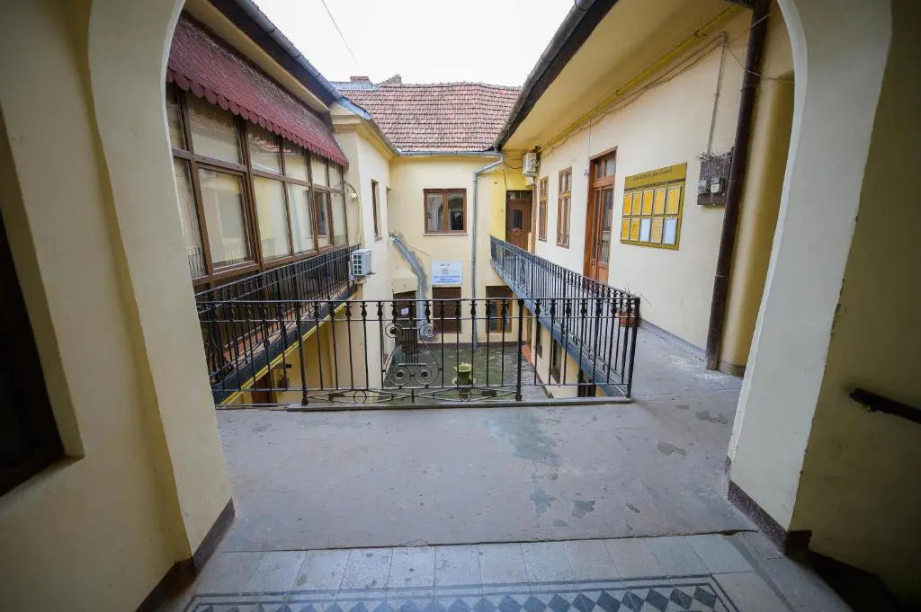 Unirii Old Square Apartments 4
