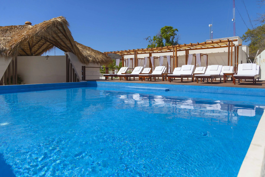 Hotel Marina Resort & Beach Club