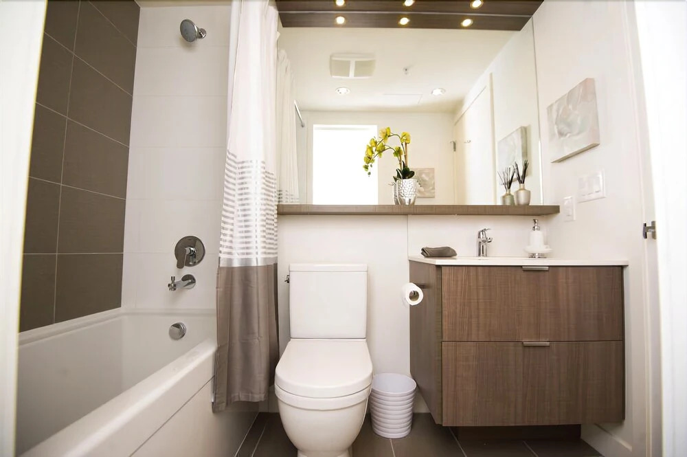 Executive Suites by Roseman - Riverfront