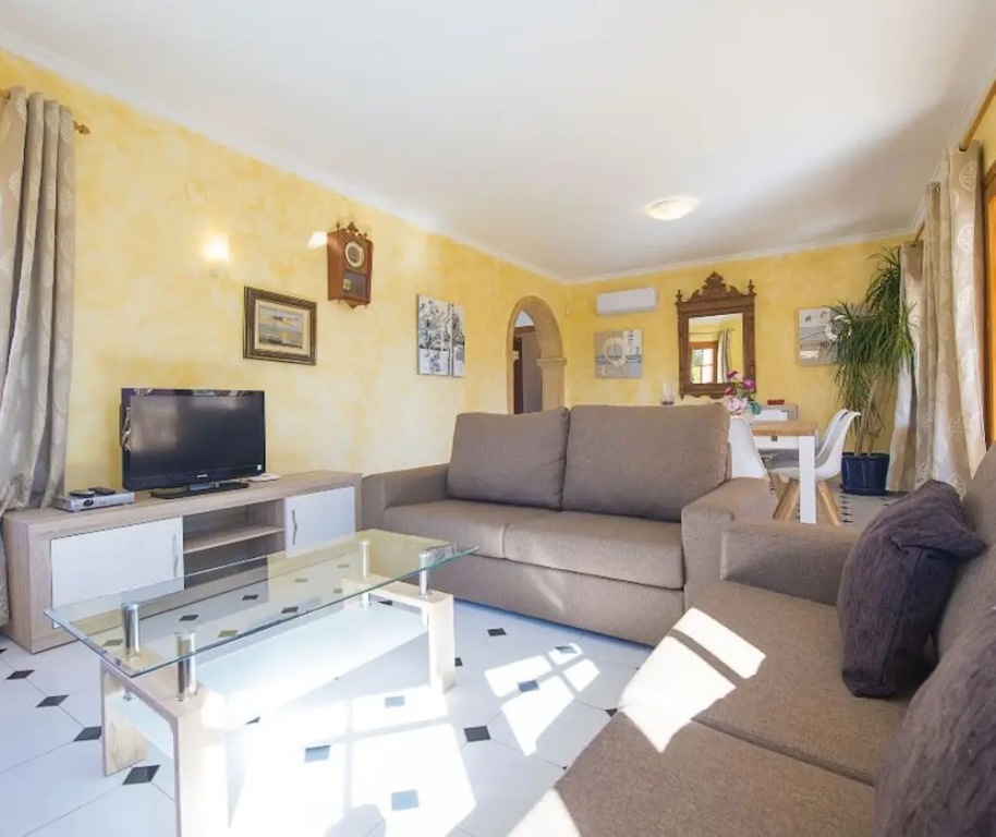 Villa - 3 Bedrooms with Pool - 106410