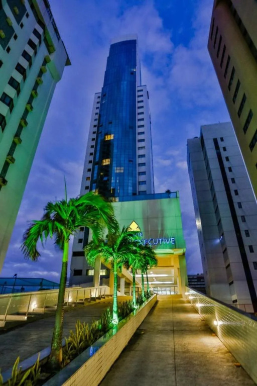 FLAT BEIRA MAR-BEACH CLASS EXECUTIVE-Família