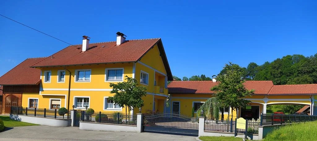 Ferienwohnungen Hanetseder