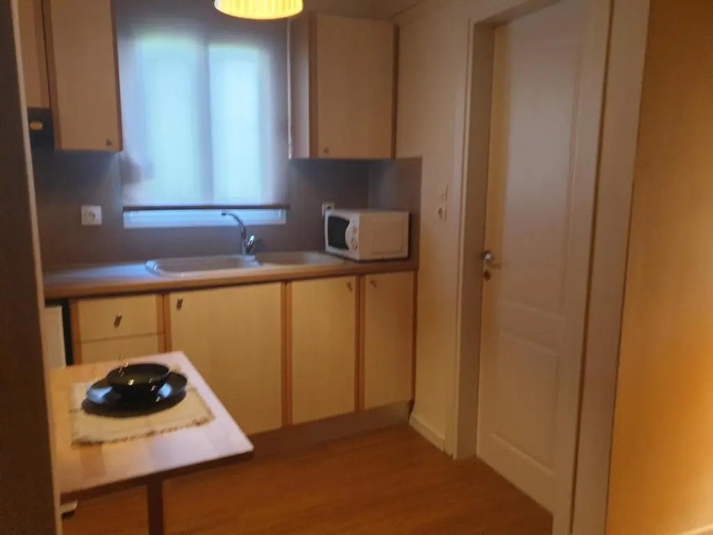 A pleasent small -studio close to the port of Volos