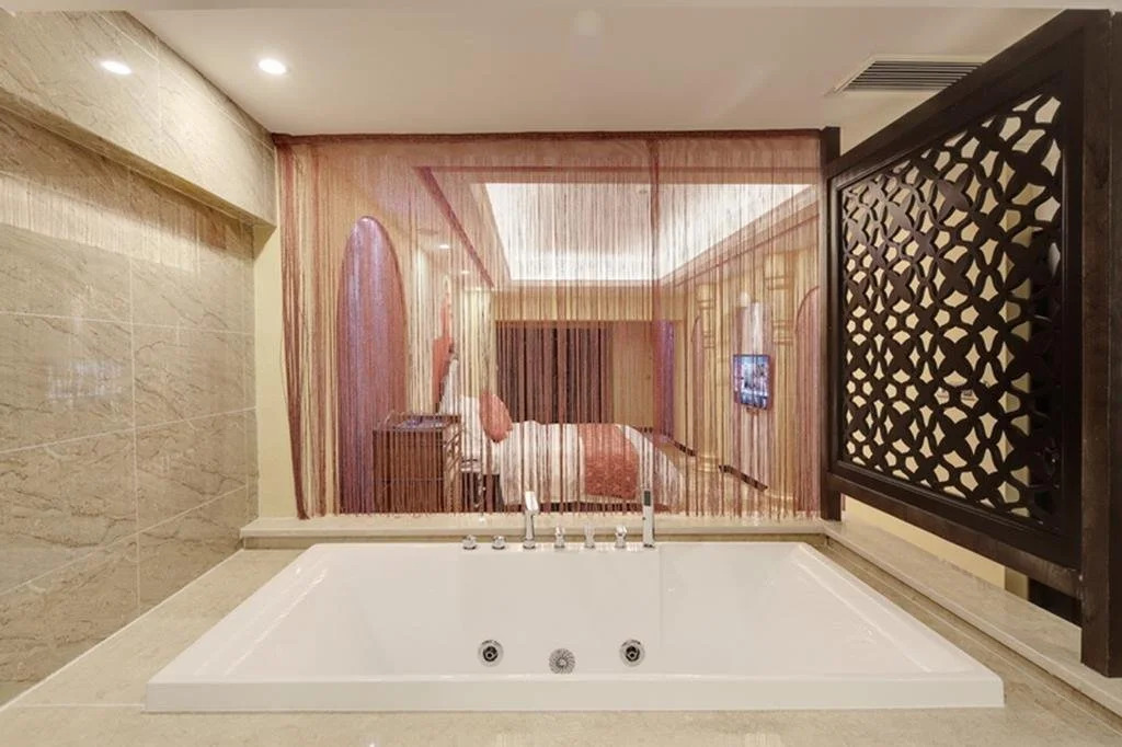 Chongqing Pinai Qihuan Hotel