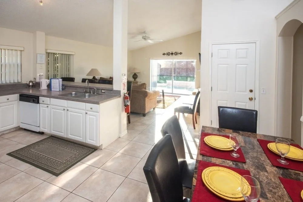 Ip60224 - Rolling Hills Estates - 4 Bed 3 Baths Villa