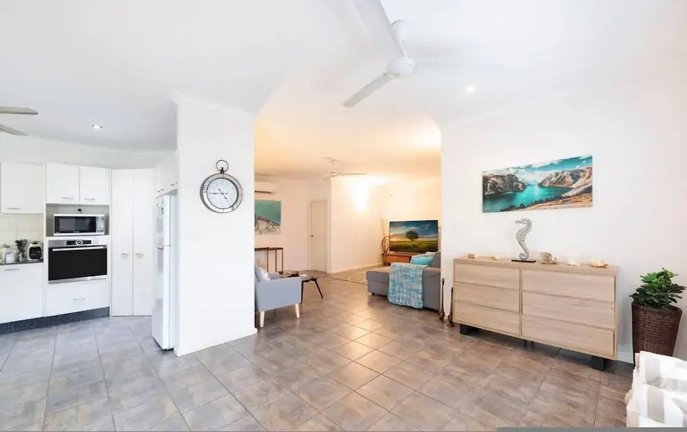 Zenhouse Cityside Family House Pool Markets