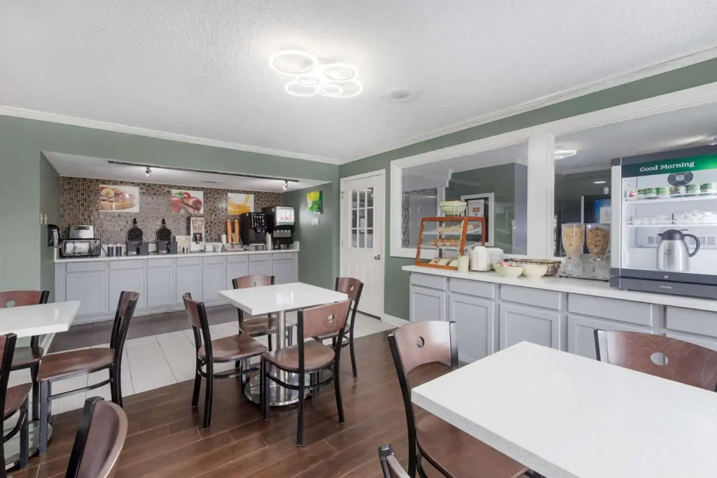 Downtown Inn & Studio Suites