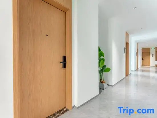Yishan County Hotel Apartments (Yuyuan Subway Station Branch)