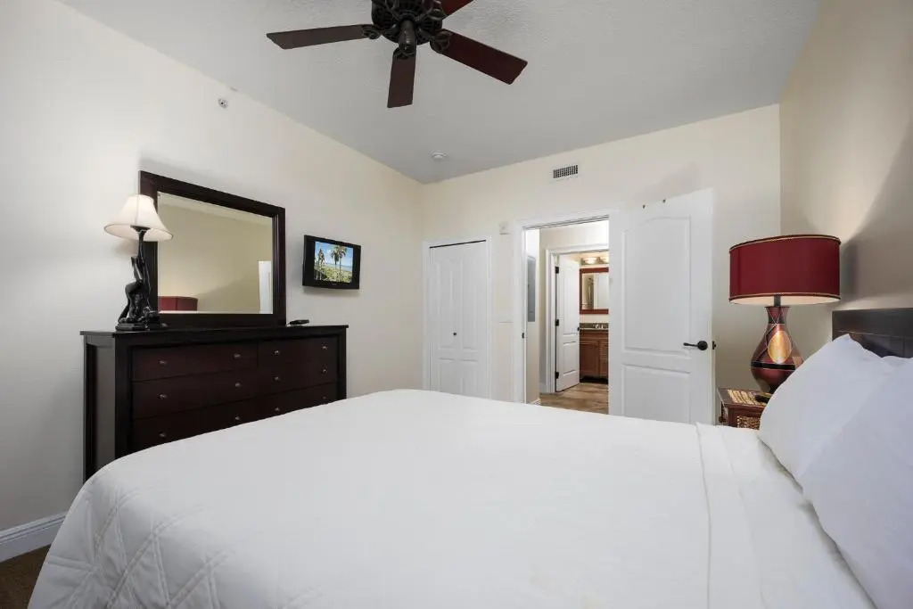 Palm Coast Resort 109, 3 Bedrooms, Sleeps 6, Pool, Hot Tub, WiFi