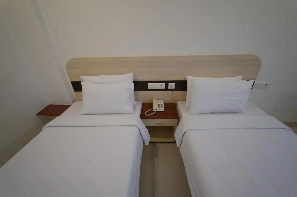 Hotel Palmyra Grand Inn