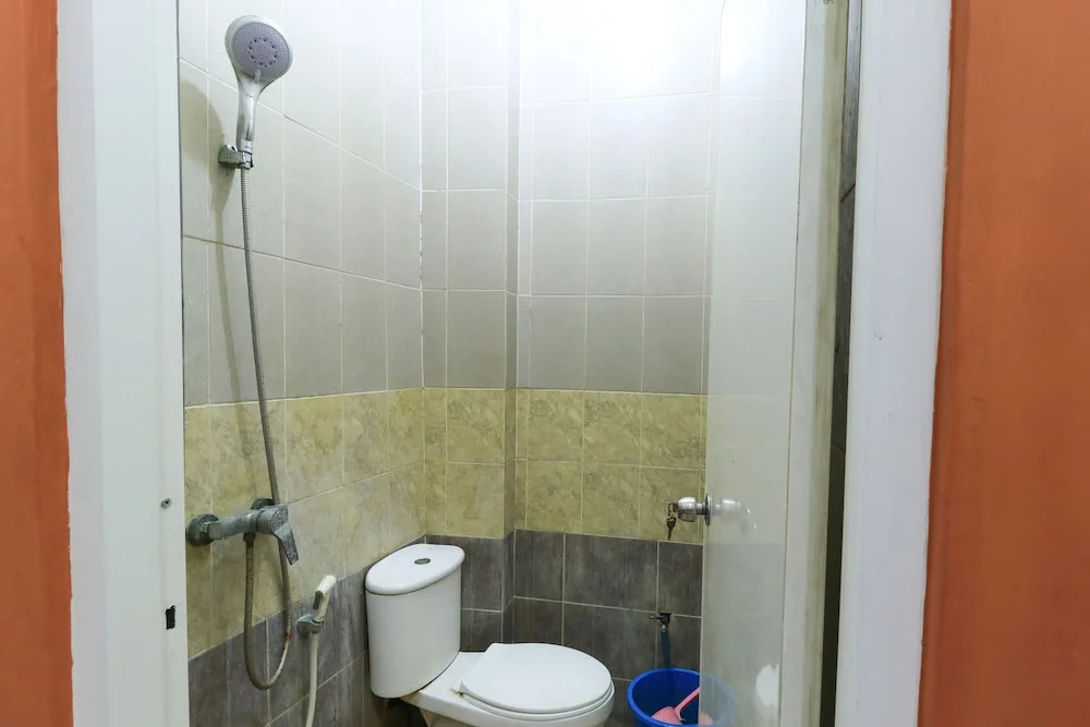 Homestay Babussalam Rungkut Mitra RedDoorz