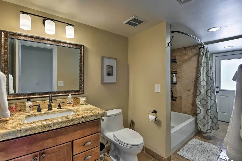 Scottsdale Oasis w/ Outdoor Bar & Pool!