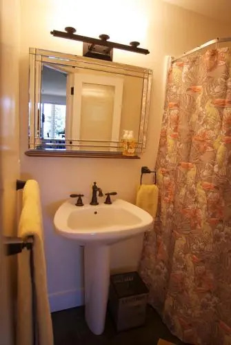 Collins House B&B