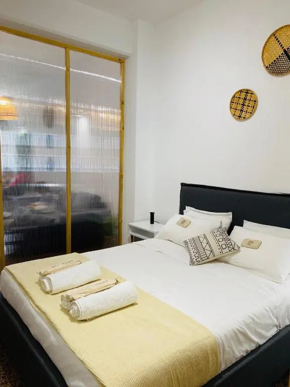 Homdwell Fine Living 1