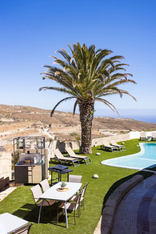 Oasis Tenerife Studio 2