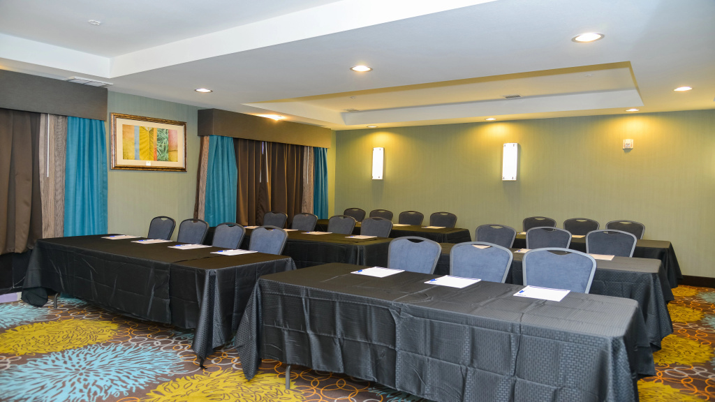 Holiday Inn Express Hotels & Suites Cuero by IHG