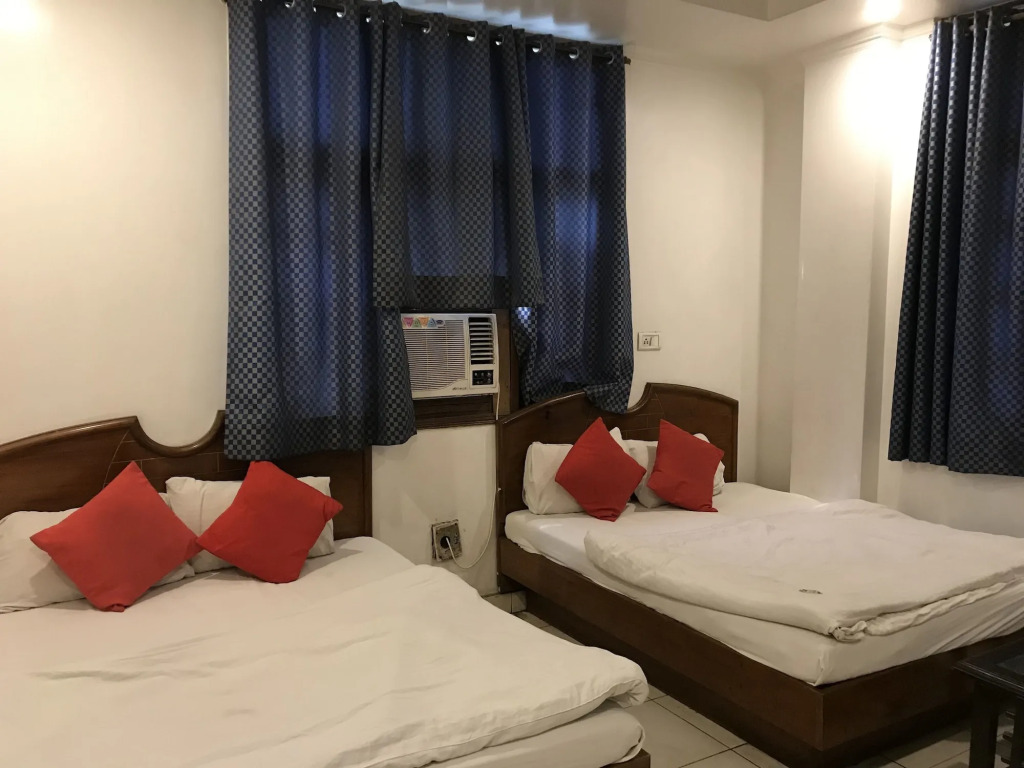 Hotel Rachna Tourist Inn