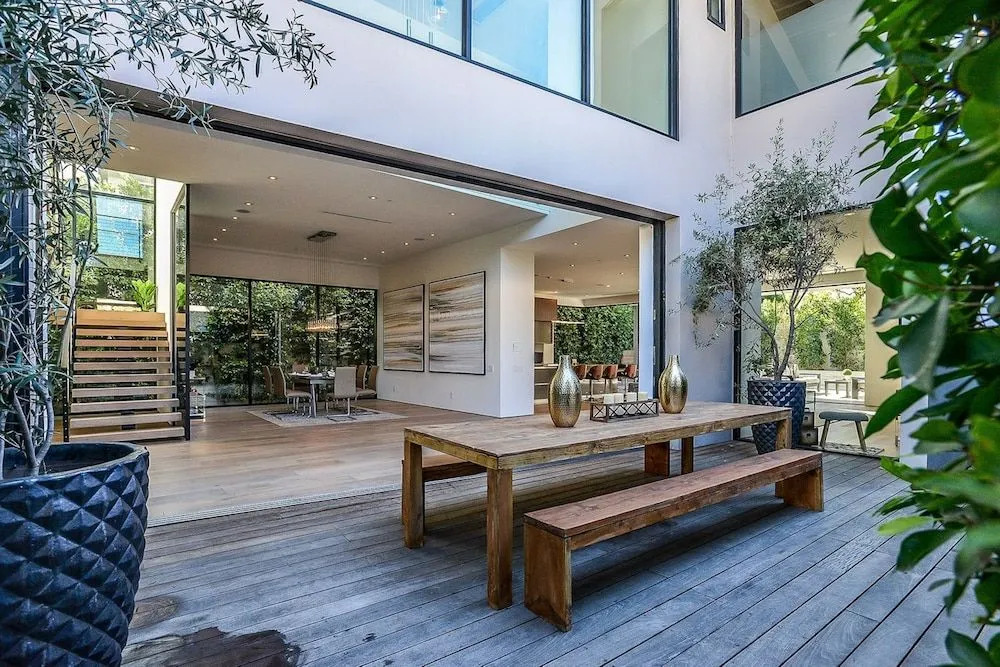 Villa Holly