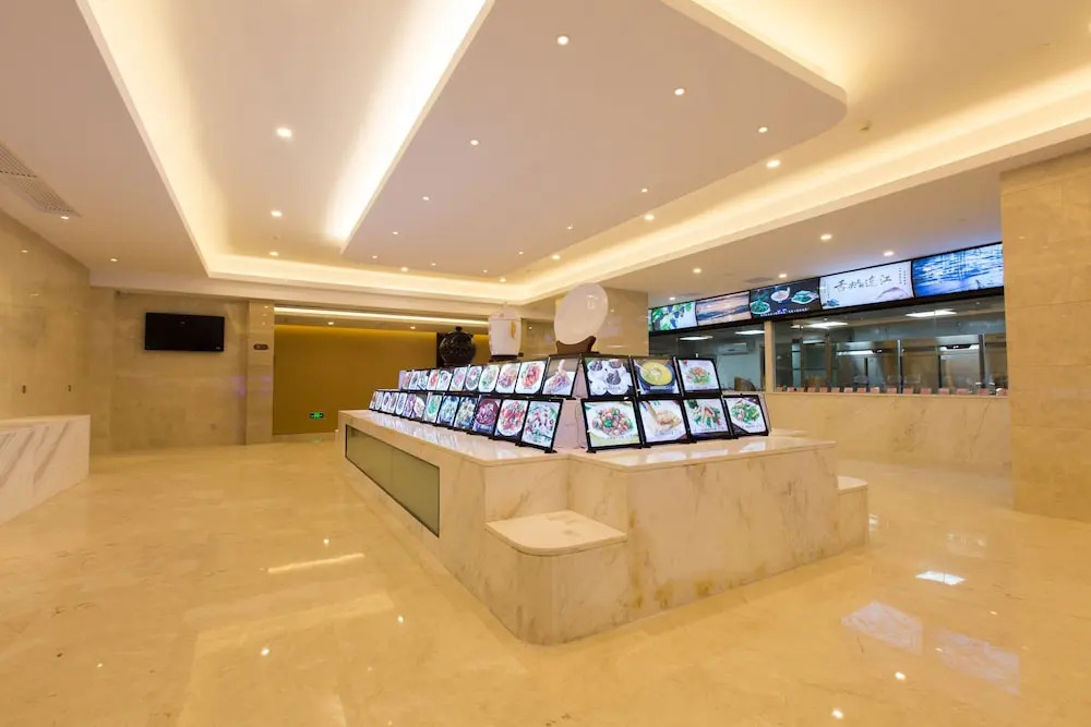 Lianjiang Century Hongteng Hotel