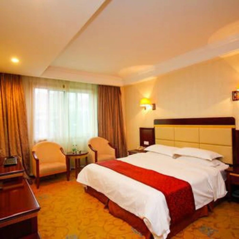 Hefei Junguan Training Center Hotel