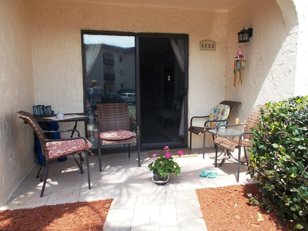 Ocean and Racquet Club 5112 2 Bedrooms 2 Bathrooms Condo