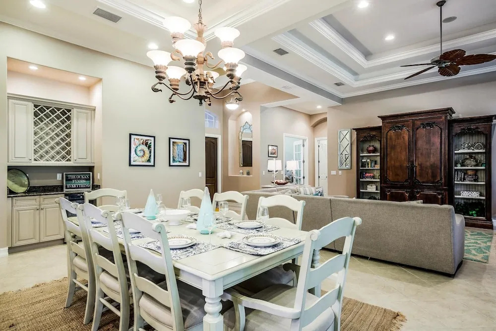 MAJ8978 4 Bedroom Holiday Home by Marco Naples Vacation Homes