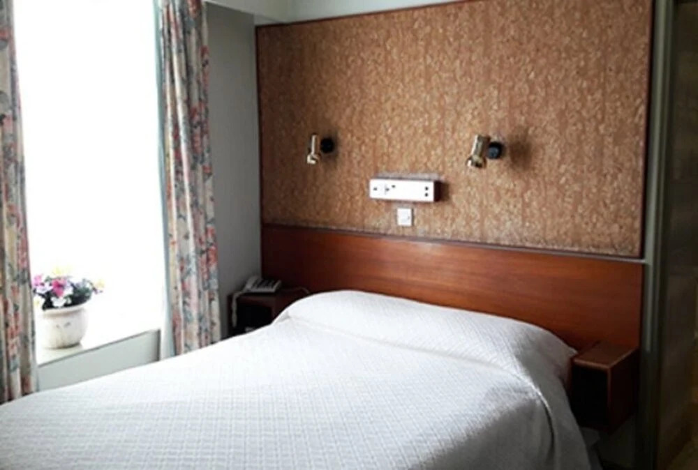 Mornington Hotel