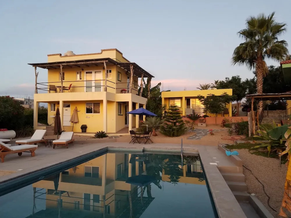 La Optimista Boutique Hotel & Concierge