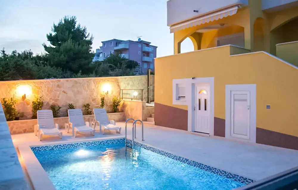 Awesome Apartment in Zecevo Rogoznicko With 3 Bedrooms, Wifi and Outdoor Swimming Pool